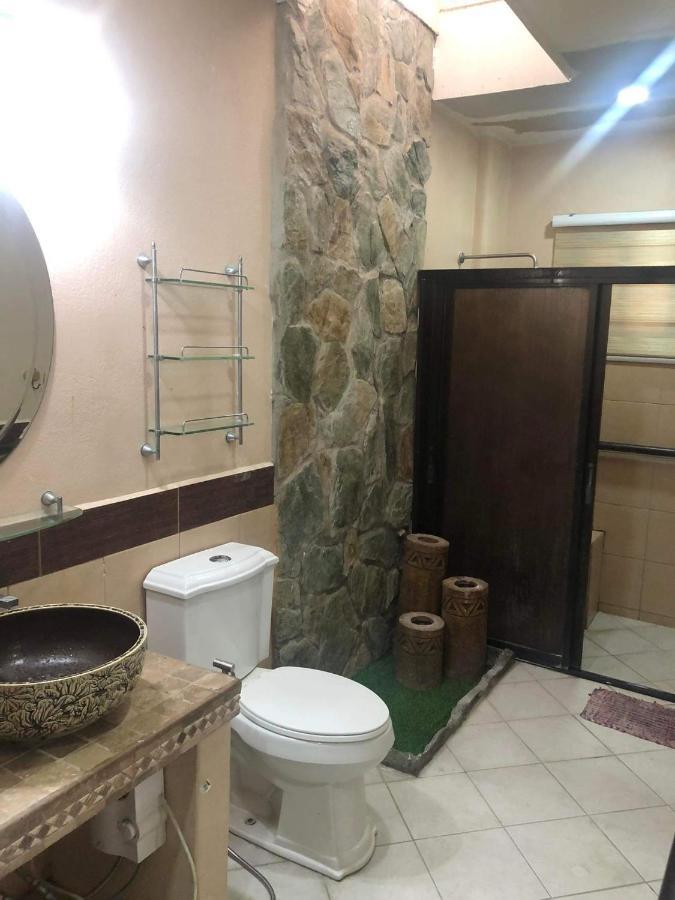 Tagaytay Bnr Guesthouse 4Br With Balcony 12-14 Guest 大雅台 外观 照片